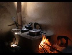 4 öğretmen sobadan zehirlendi